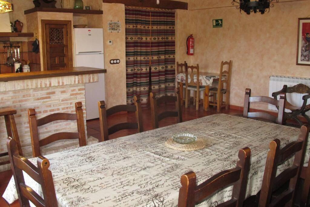 Gran Casa, Lagunas De Ruidera, Bbq, Porche, Chimenea Luaran gambar